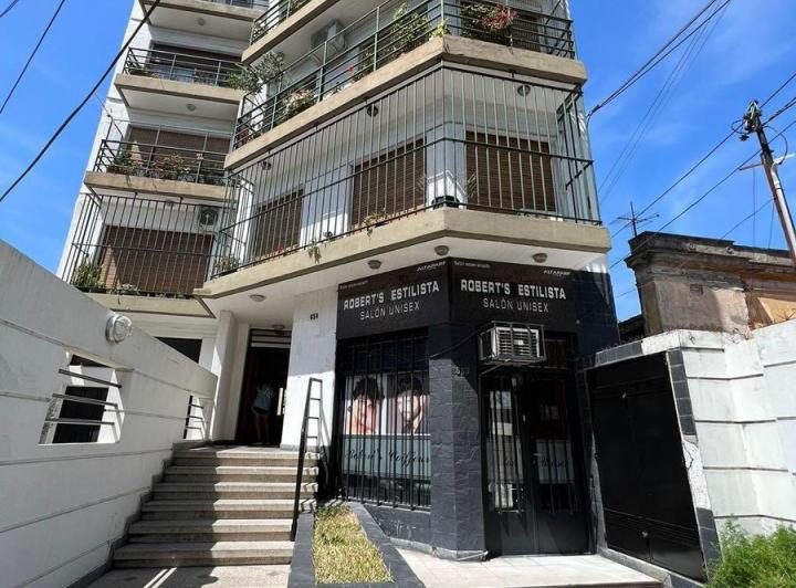 Local comercial · 1m²