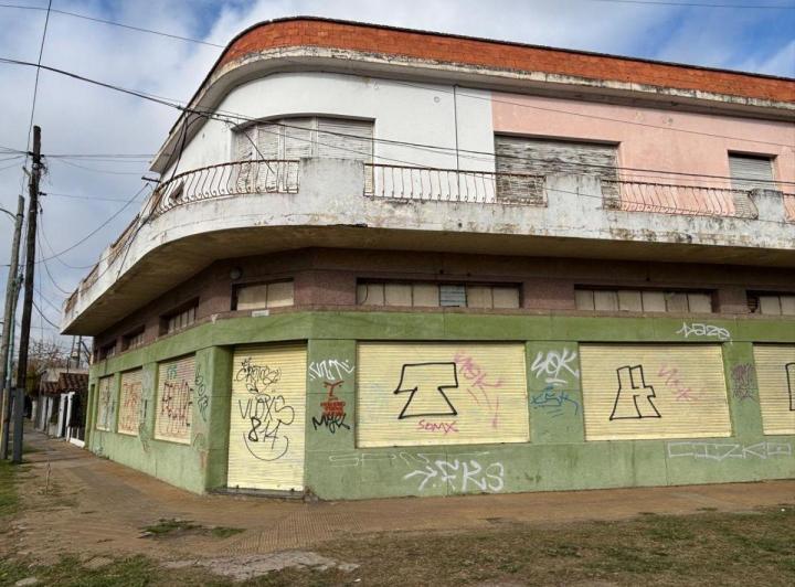 Local comercial · 550m² · 5 Ambientes · 5 Cocheras