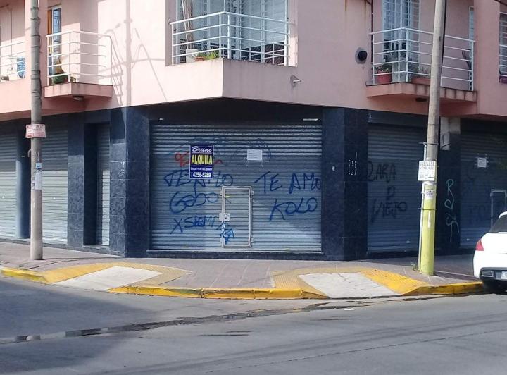 Local comercial · 146m²