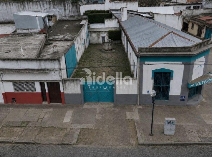Local comercial · 377m²