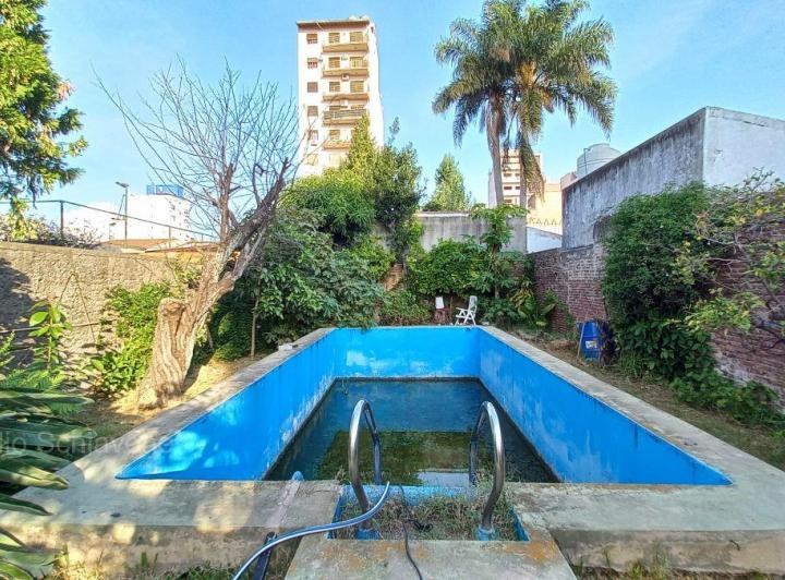 Local comercial · 250m² · 7 Ambientes · 2 Cocheras