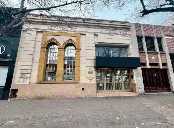 Local comercial · 221m² · 10 Ambientes