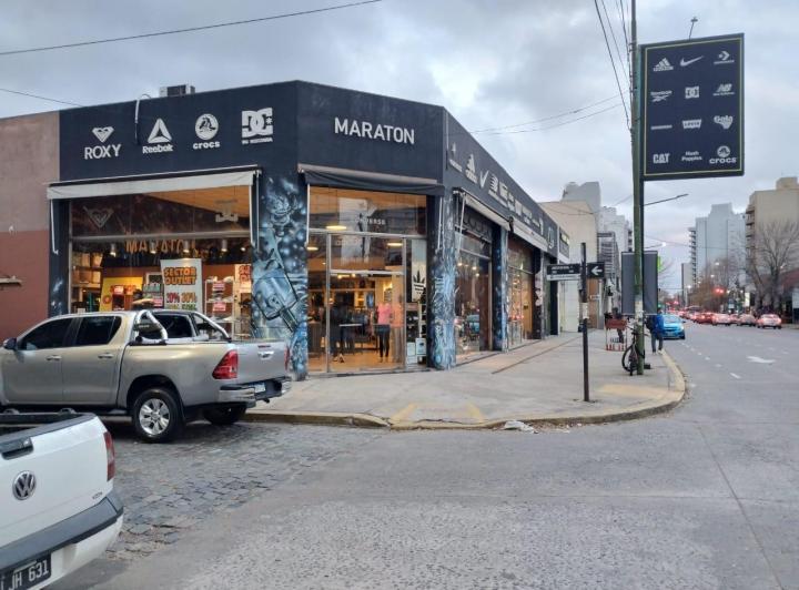 Local comercial · 1500m²