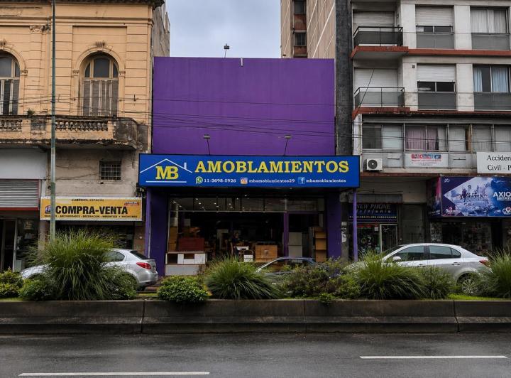 Local comercial · 353m²