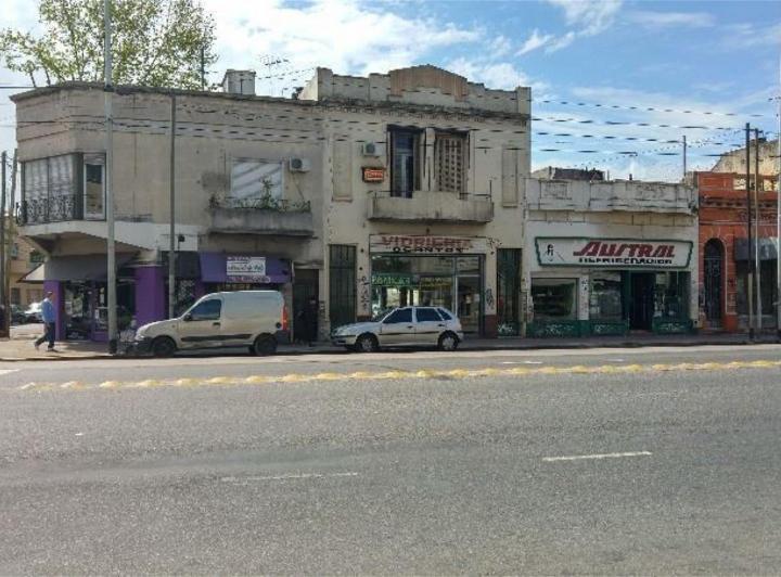 Local comercial · 146m² · 3 Ambientes
