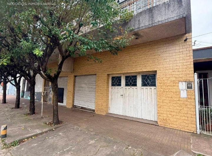 Local comercial · 225m² · 4 Ambientes · 1 Cochera