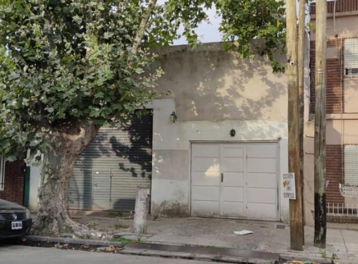 Local comercial · 294m² · 10 Cocheras