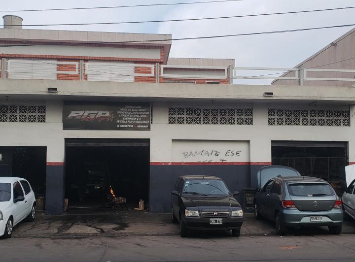 Local comercial · 270m² · 2 Dormitorios