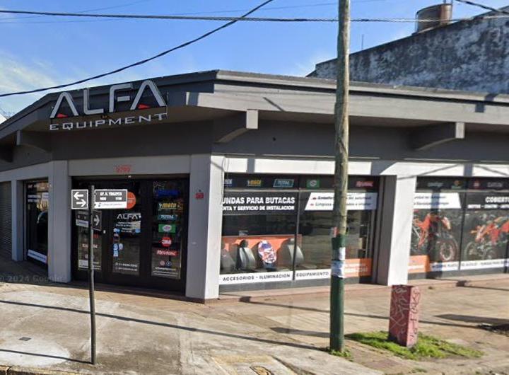 Local comercial · 579m² · 10 Cocheras