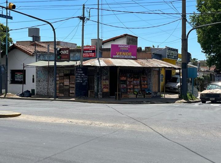 Local comercial · 1m²