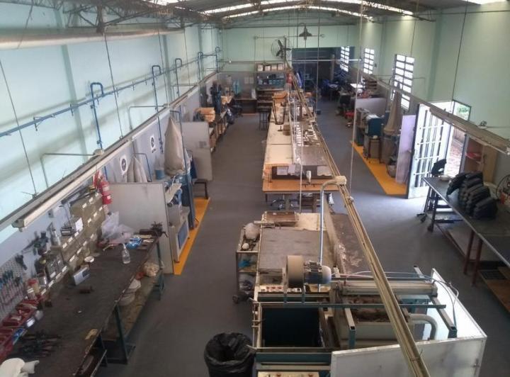 Local comercial · 600m² · 8 Ambientes · 10 Cocheras