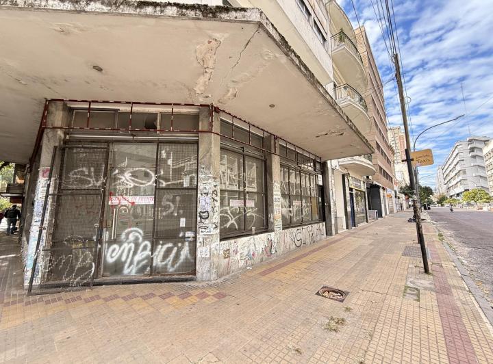 Local comercial · 167m² · 3 Ambientes