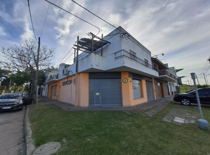 Local comercial · 179m² · 1 Ambiente · 1 Cochera