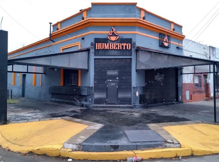 Local comercial · 243m² · 2 Ambientes