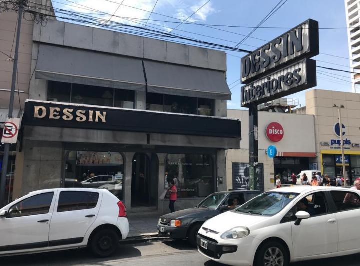Local comercial · 888m²
