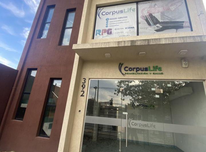 Local comercial · 387m²