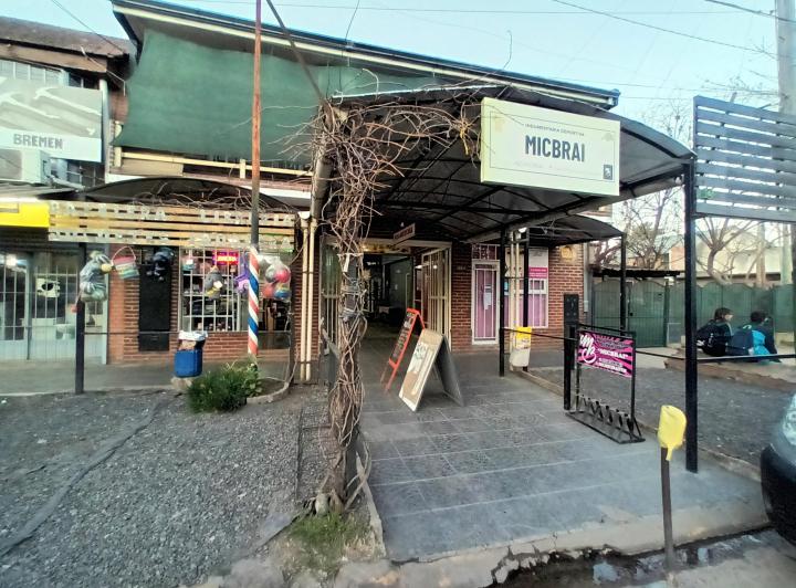 Local comercial · 238m²