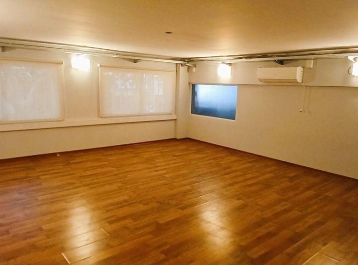 Local comercial · 379m²