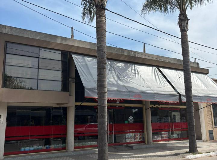 Local comercial · 307m² · 2 Ambientes · 1 Cochera