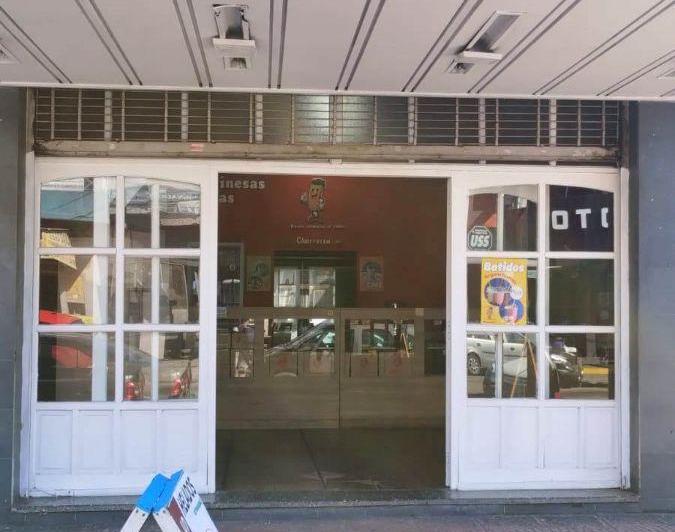 Local comercial · 320m²