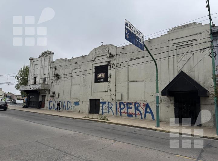 Local comercial · 625m²