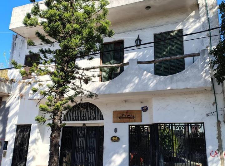 Local comercial · 381m²