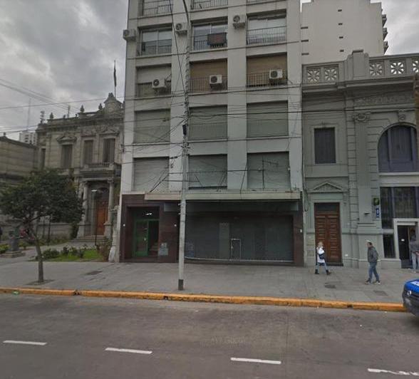 Local comercial · 400m²