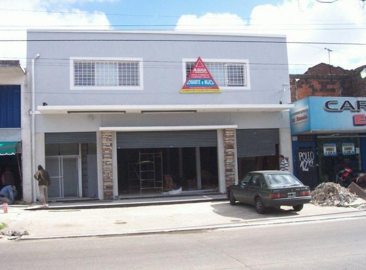 Local comercial · 700m²