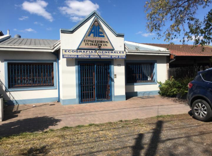 Local comercial · 90m² · 6 Ambientes