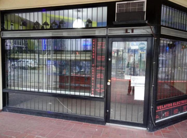 Local comercial · 77m²