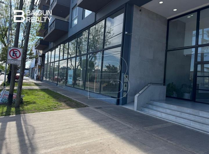 Local comercial · 359m² · 2 Cocheras