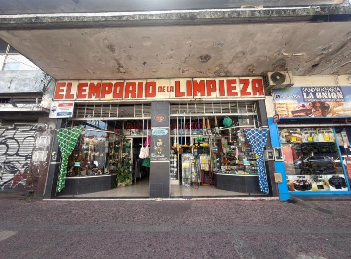 Local comercial · 140m²