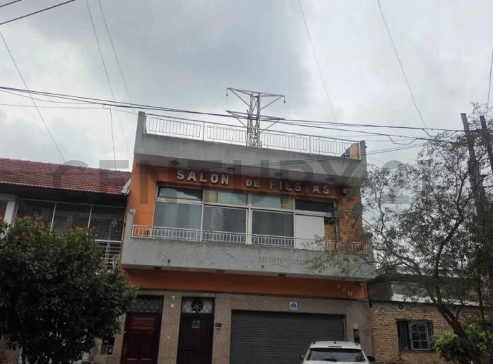 Local comercial · 266m² · 3 Ambientes