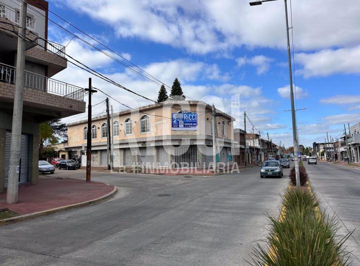 Local comercial · 1000m²