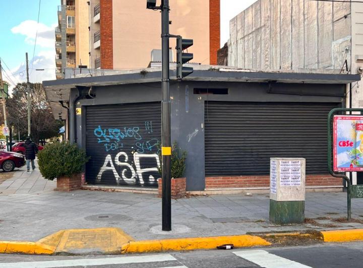 Local comercial · 200m² · 1 Cochera