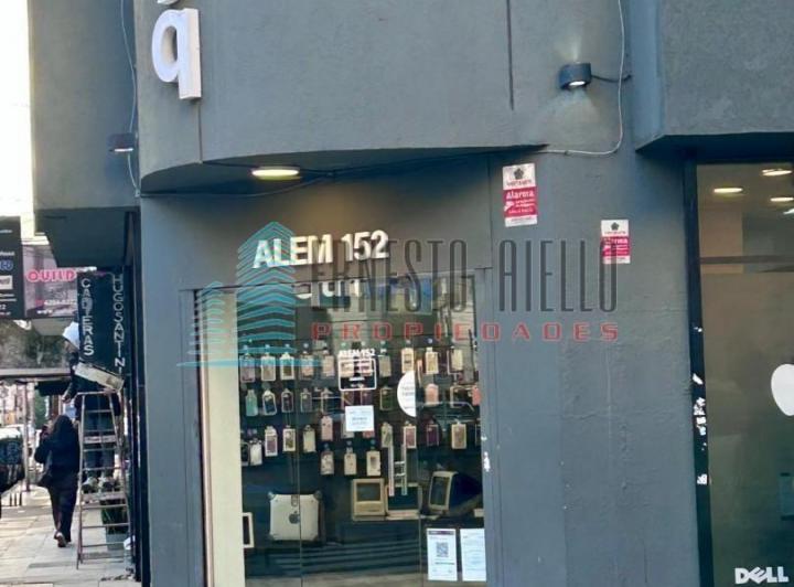 Local comercial · 140m²