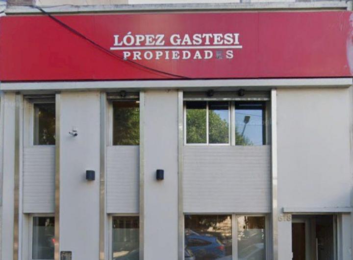 Local comercial · 421m² · 5 Ambientes