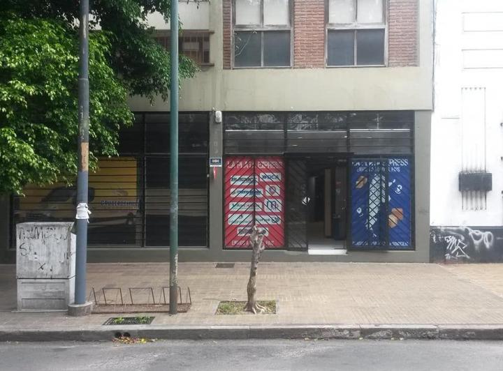 Local comercial · 130m²