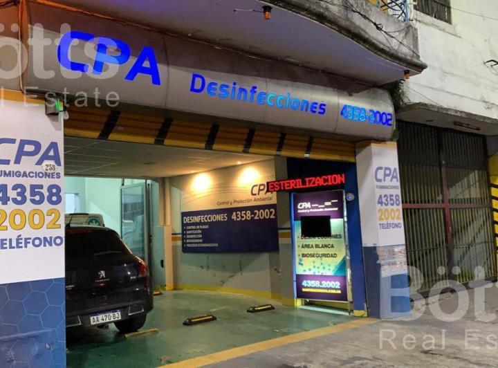 Local comercial · 220m² · 2 Cocheras