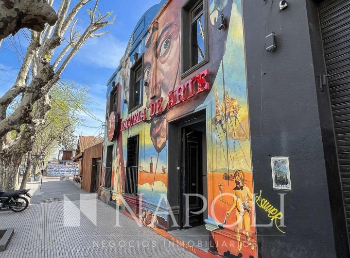 Local comercial · 264m²