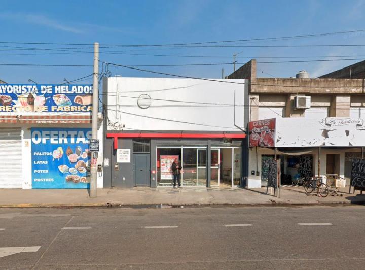 Local comercial · 367m²