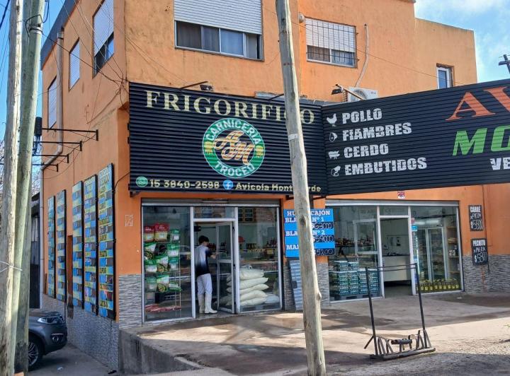 Local comercial · 250m² · 4 Ambientes