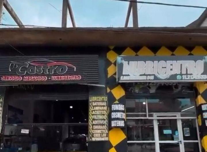 Local comercial · 208m² · 4 Ambientes · 2 Cocheras