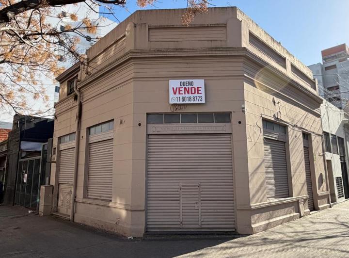 Local comercial · 256m²