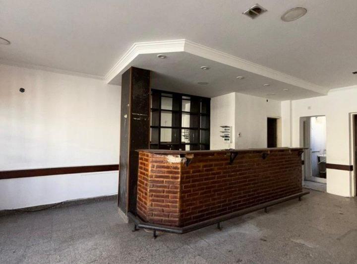 Local comercial · 103m²