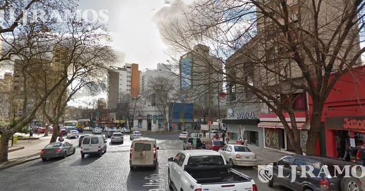 Local comercial · 300m²