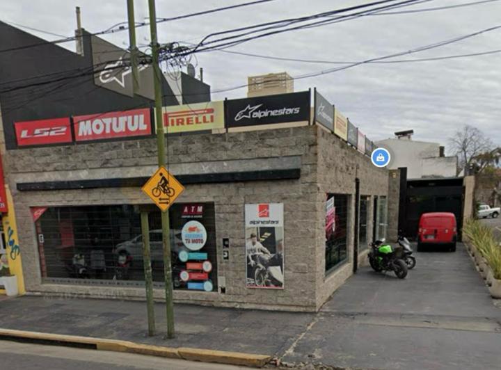 Local comercial · 313m²