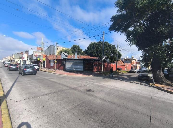Local comercial · 1290m²