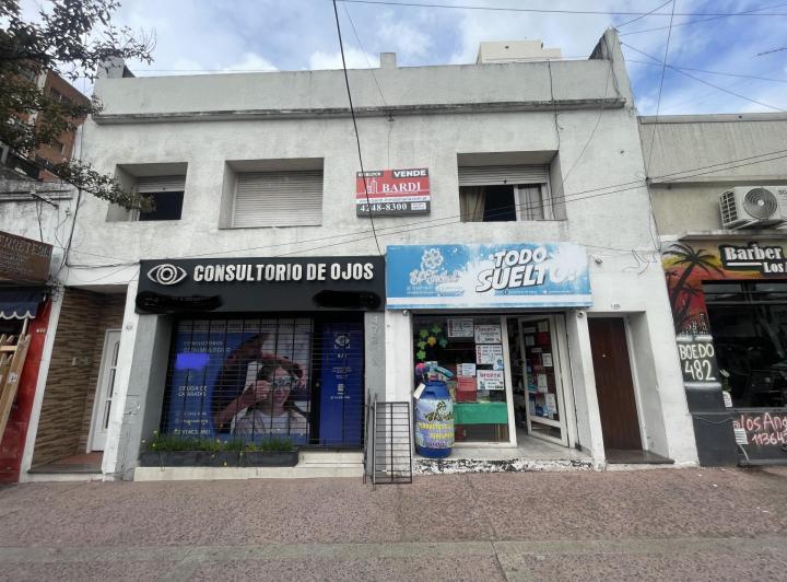 Local comercial · 211m²