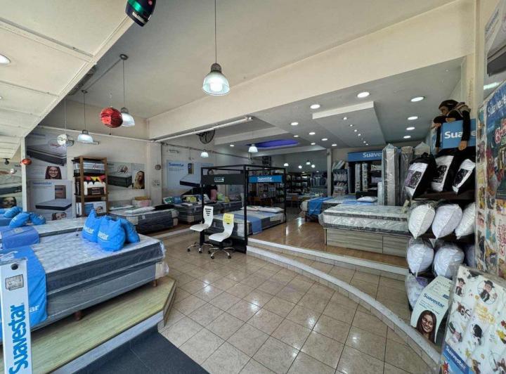 Local comercial · 205m²